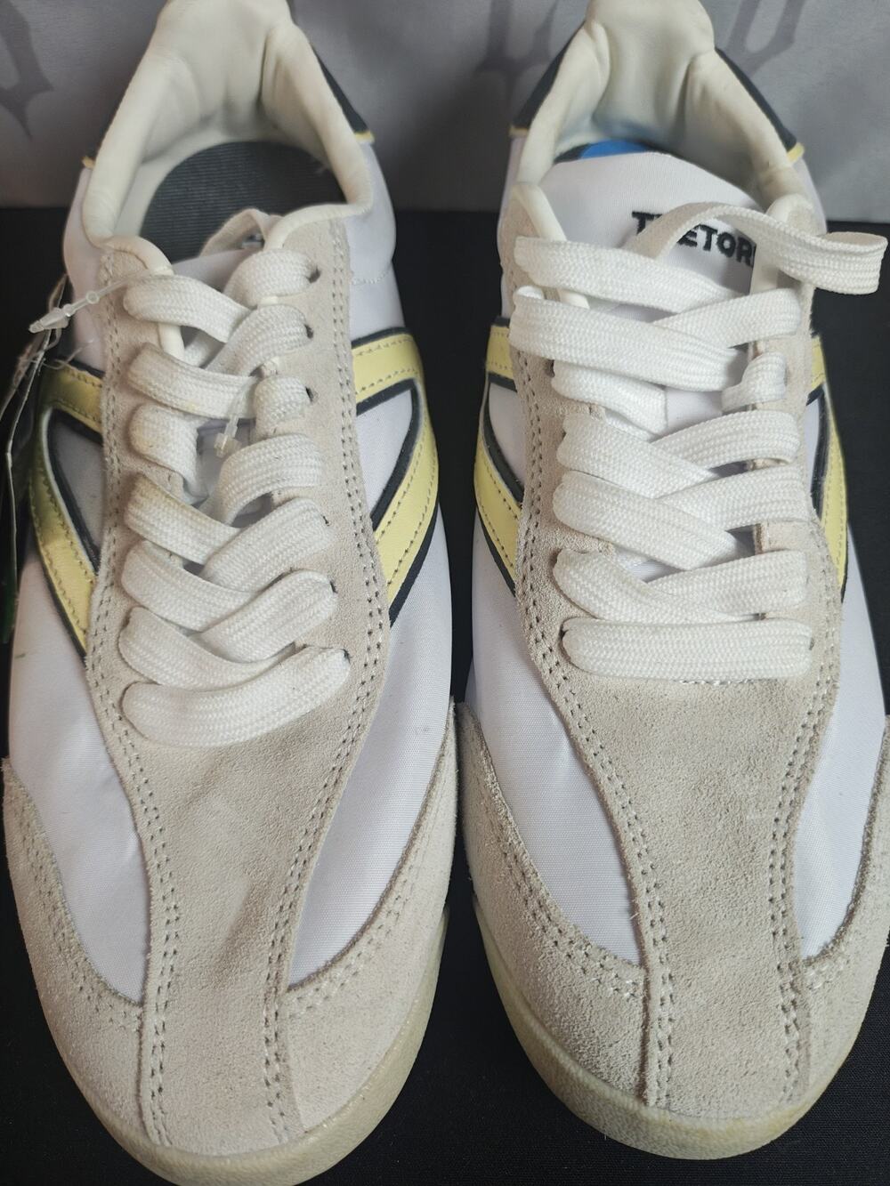 NWT TRETORN Women's 6.5 Kristine Elite Beige White Leather Comfort Shoes *STAIN*